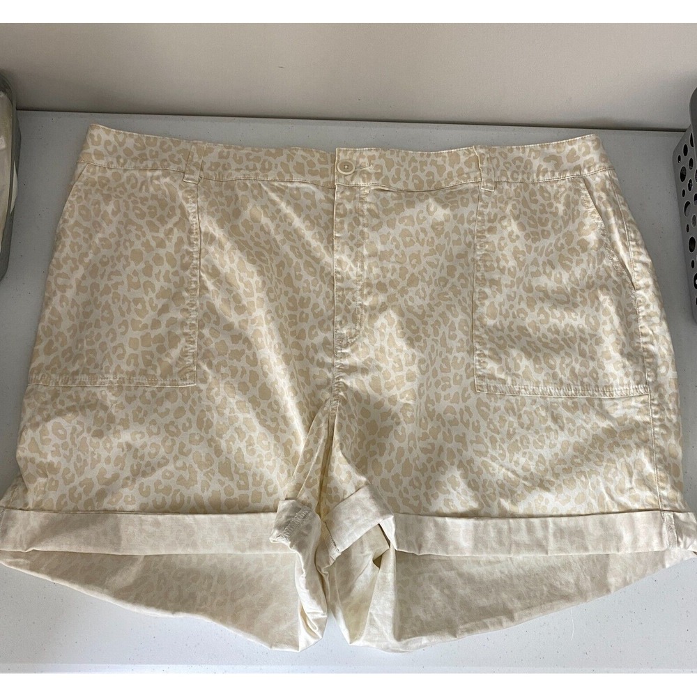 Lane Bryant Mid Rise Leopard Shorts Plus Size Womens 26 Softest Collection